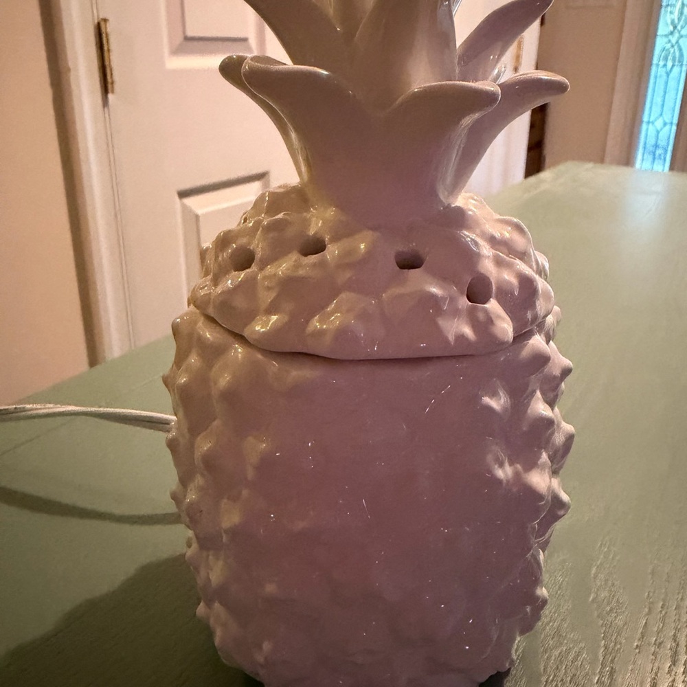 White Pineapple Scentsy warmer